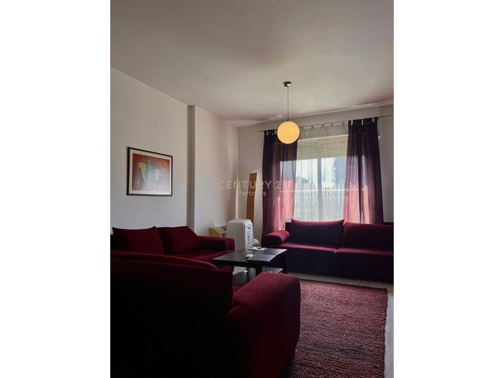 APARTAMENT 2+1 ME QIRA PERBALL DEIORGJIT