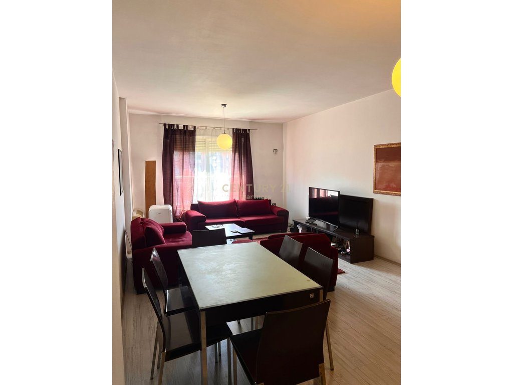 APARTAMENT 2+1 ME QIRA PERBALL DEIORGJIT