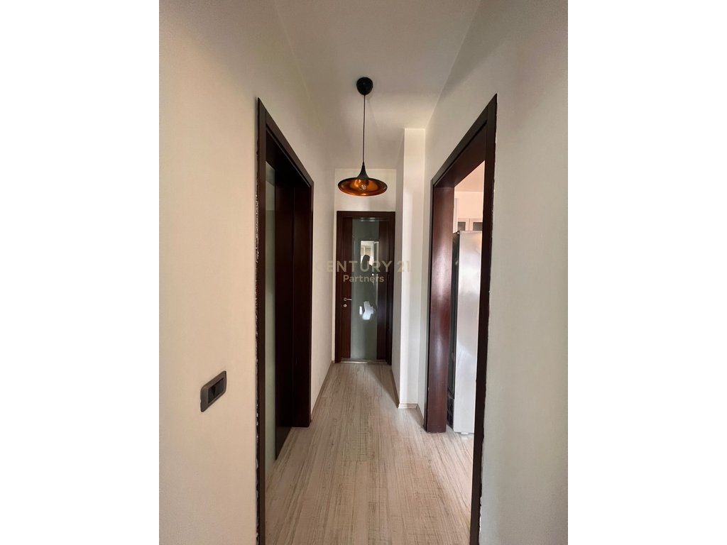 APARTAMENT 2+1 ME QIRA PERBALL DEIORGJIT