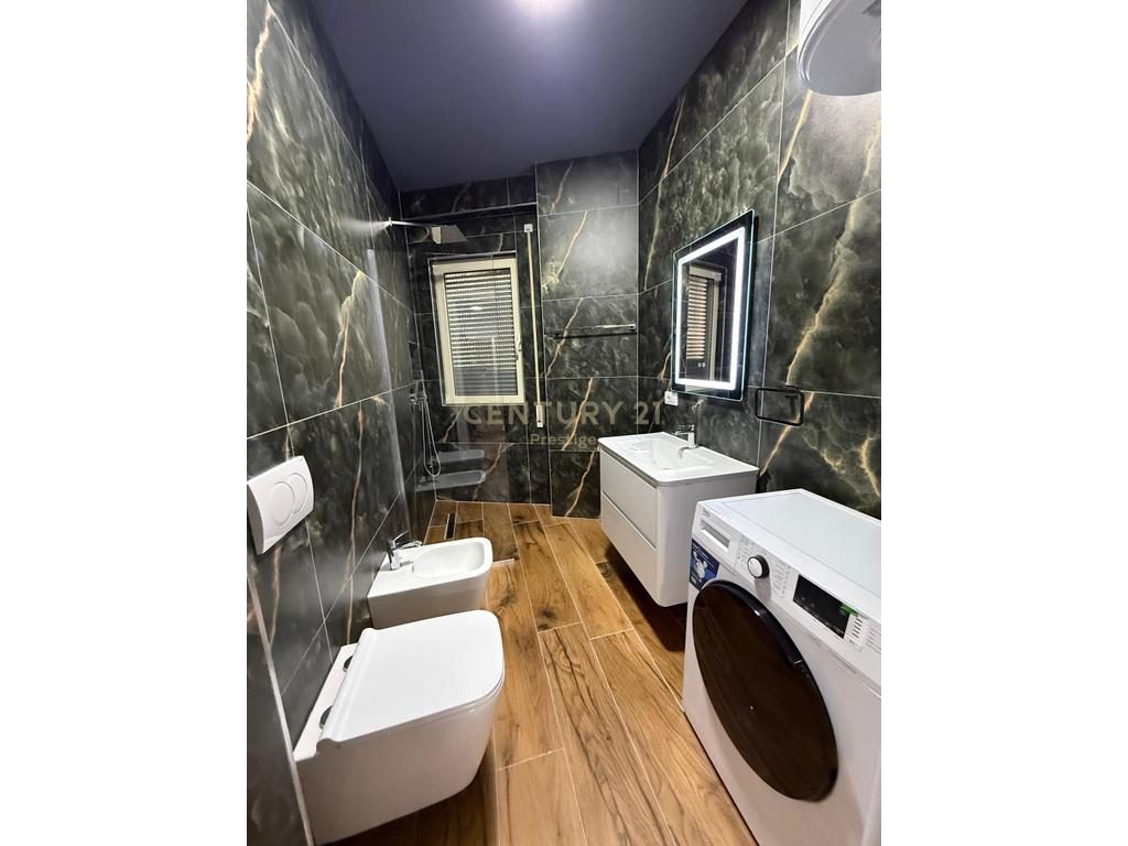 APARTAMENT 2+1+2 ME QIRA, KOPSHTI BOTANIK, TIRANE!