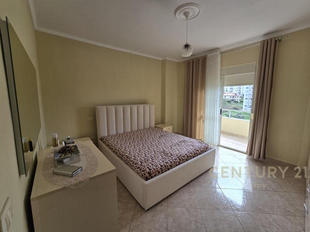 OFROJM APARTAMENT ME PAMJE DETI PER QIRA!!!!