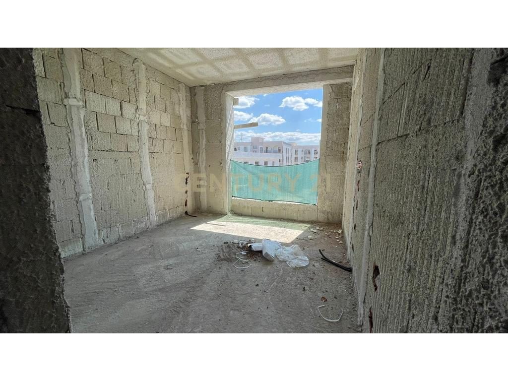 Shitet Apartament 1+1 Ndertim i Ri ne Golem!