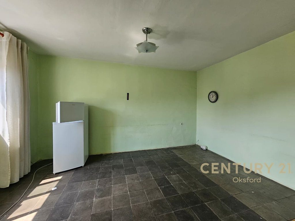 SHITET APARTAMENT 2+1 TE ALI DEMI , SHKOLLA 1 MAJ