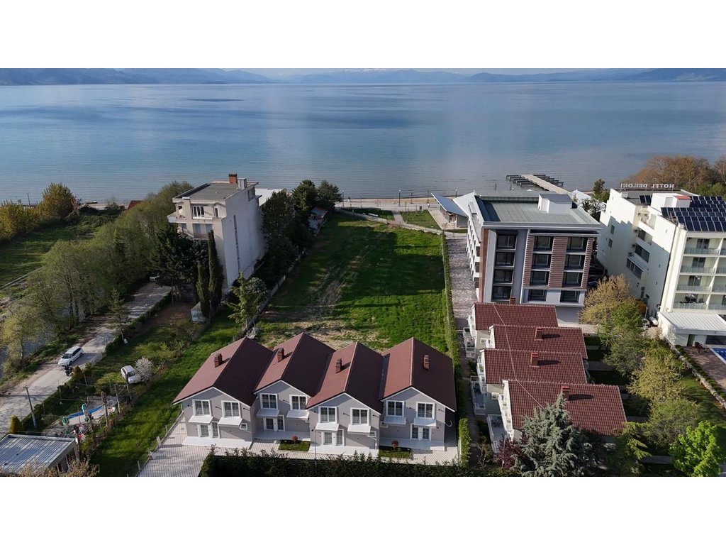 Duplex 2+1 në Drilon, vetëm 120 m nga Liqeni i Ohrit