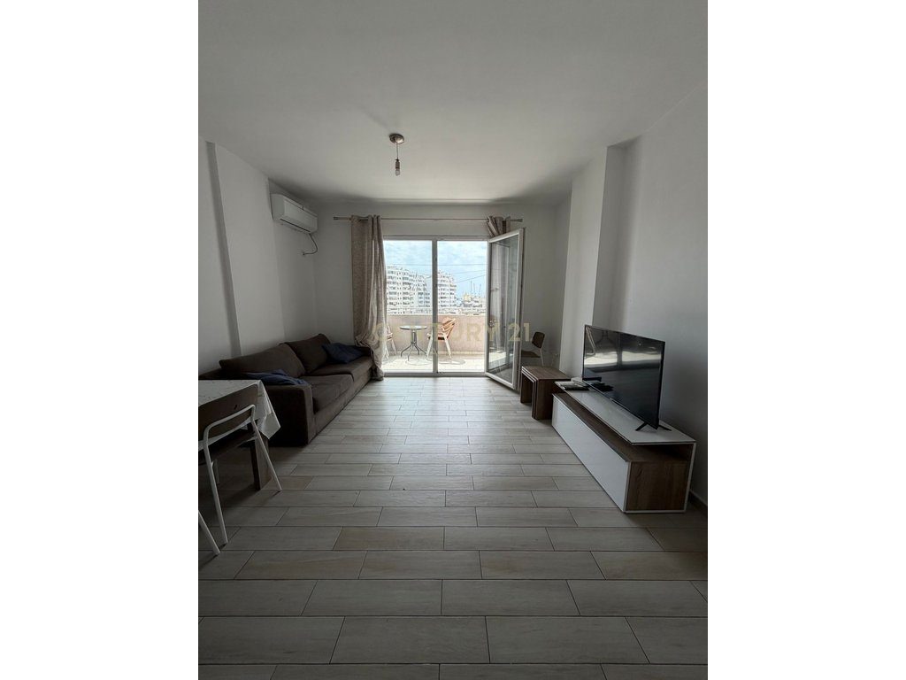 Apartament 1+1 Me Qira në zonën Stacioni i Trenit, Durrës.