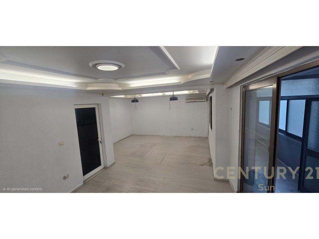 Jepet me qera zyre 120 m² te sheshi Wilson 850 € !!!