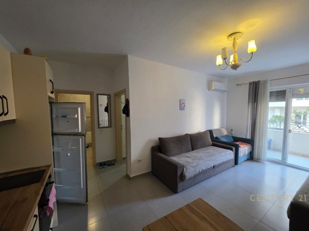 Apartament 1+1 per shitje ne Qerret! Direkt pas hotel Bounty!