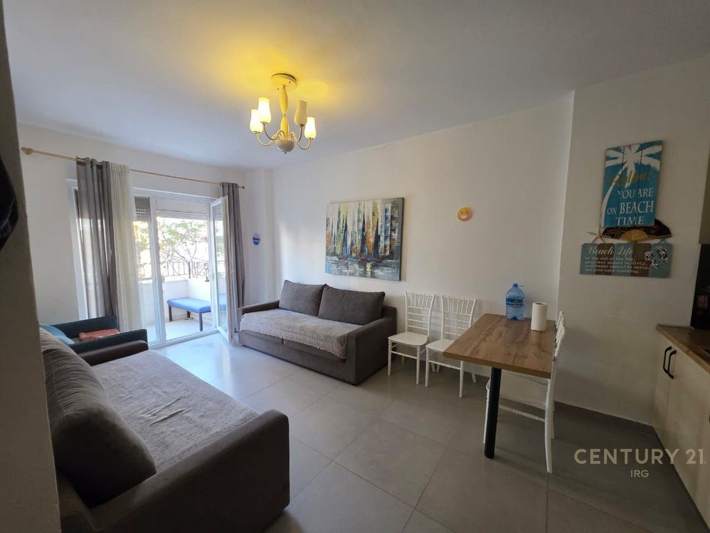 Apartament 1+1 per shitje ne Qerret! Direkt pas hotel Bounty!