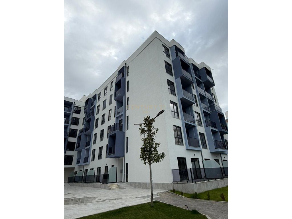 APARTAMENT 1+1 PER SHITJE TEK "ADRIATIK GARDEN" NE GOLEM!