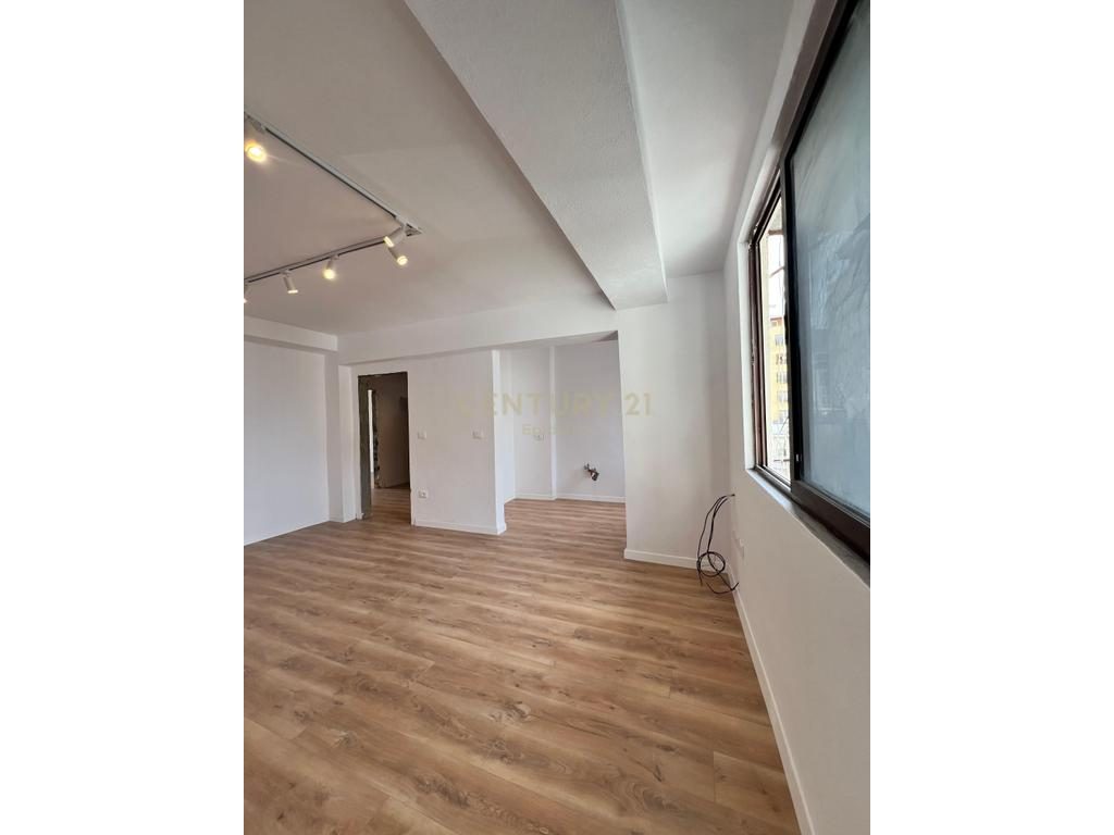 Shitet Apartament 2+1 pranë Shkollës “Kushtrimi i Lirisë”
