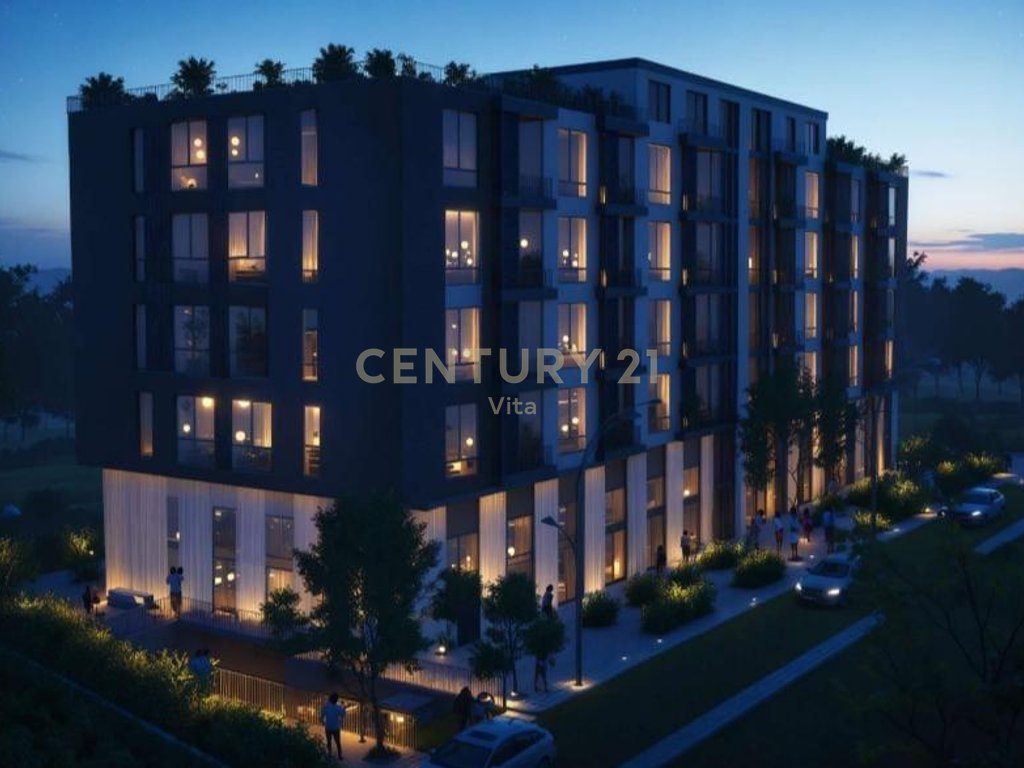 SHITET APARTAMENT 2+1, NDERTIM I RI GOLEM 200 METRA LARG DETIT!