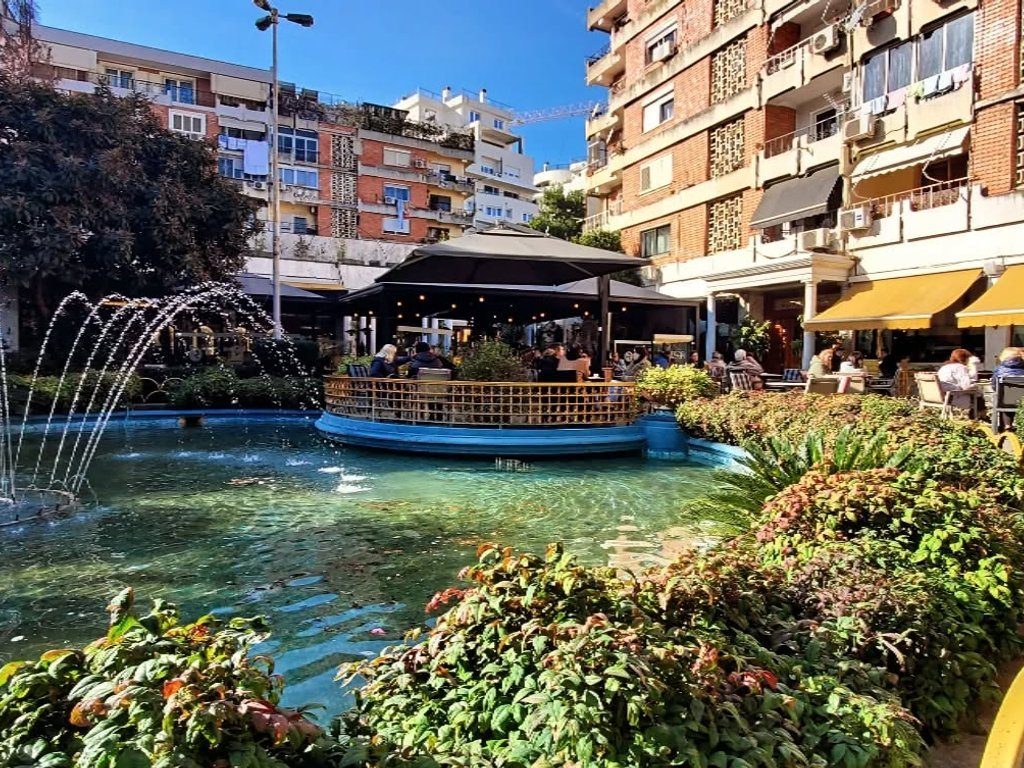 SHITET NJËSI SHËRBIMI DUPLEX – PIAZZA, QENDRA E TIRANËS