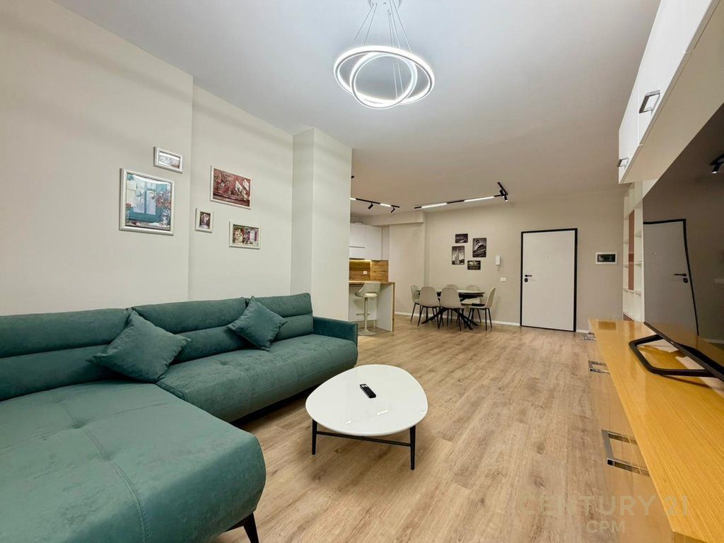 APARTAMENT MODERN 2+1+2 PER QIRA TEK PAZARI RI! (PA BANUAR ME PARE)