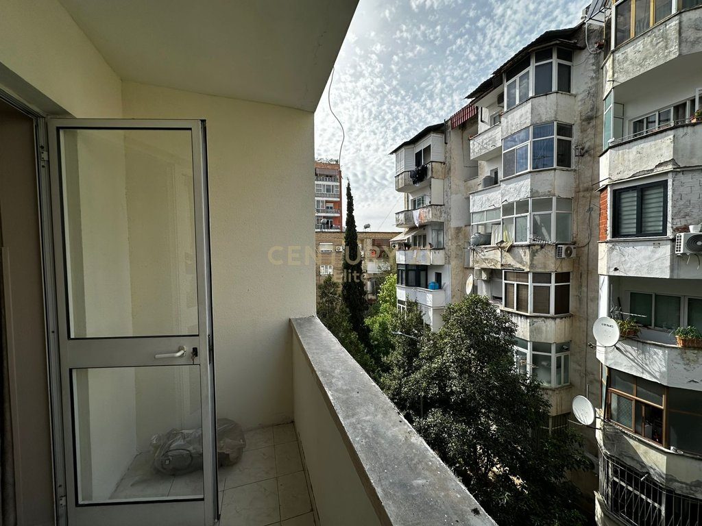 Apartament 3+1 Me Qira në Rruga Mine Peza, Tiranë - 600€ | 120 m²