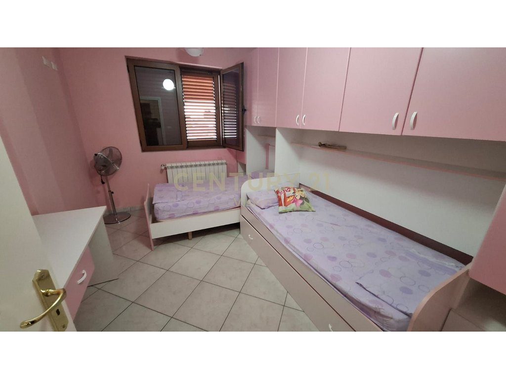 Shtëpi private 3-kateshe me qira në Rus, Shkodër | 150 m²