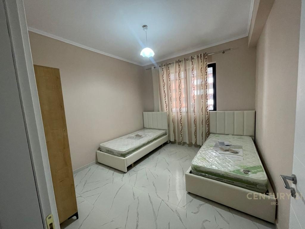 JEPET ME QIRA APARTAMENT 2+1+2 TEK URBAN GATE NË ASTIR