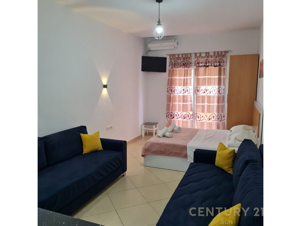 2 Apartament 1+1 Për Shitje në Vlorë
