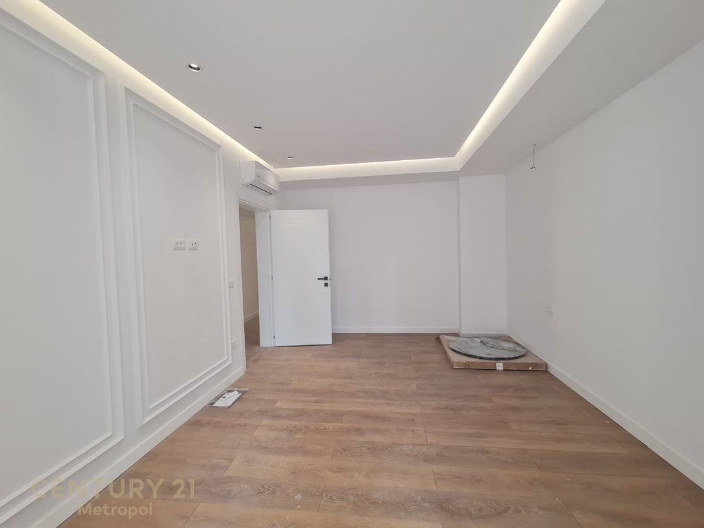 OFROJ PER QIRA AMBIENT PER ZYRA 150M, SHKOLLA E BALETIT!