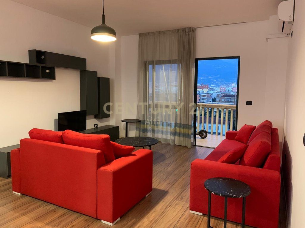 APARTAMENT ME QIRA 1+1 TEK LICEU ARTISTIK !