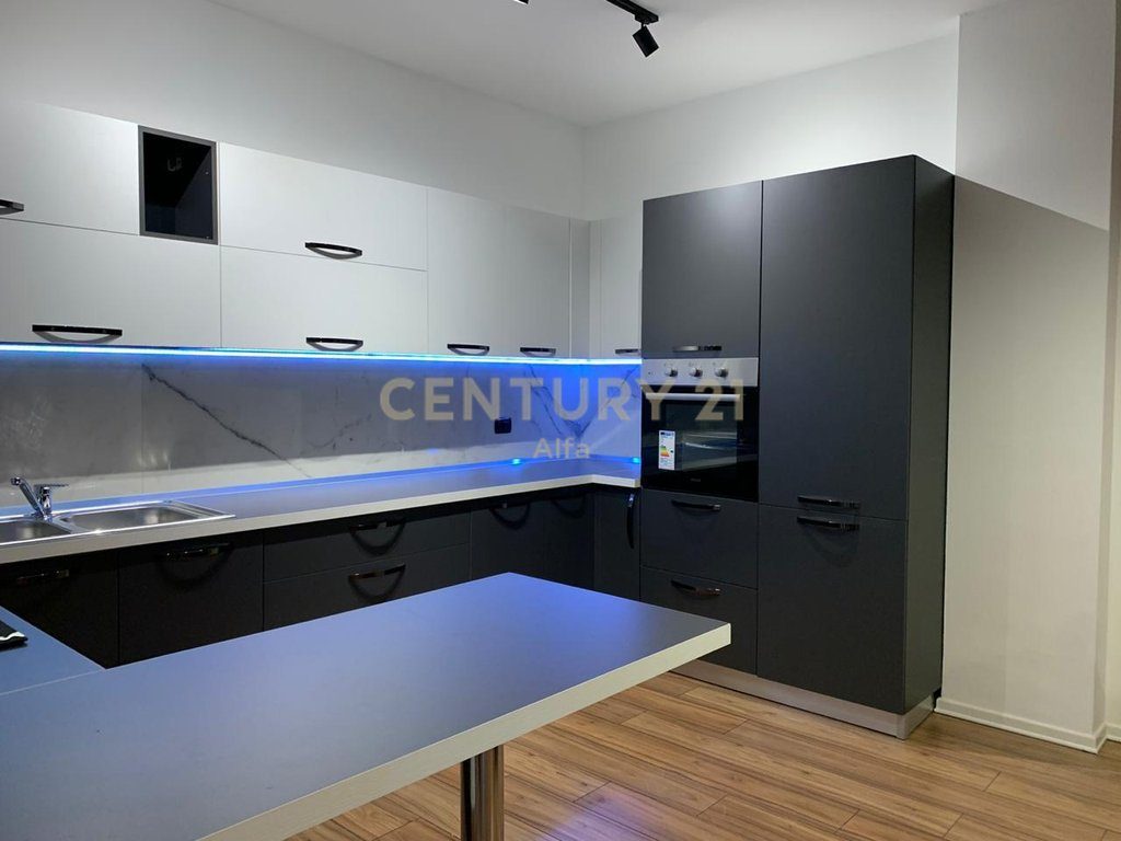 APARTAMENT ME QIRA 1+1 TEK LICEU ARTISTIK !