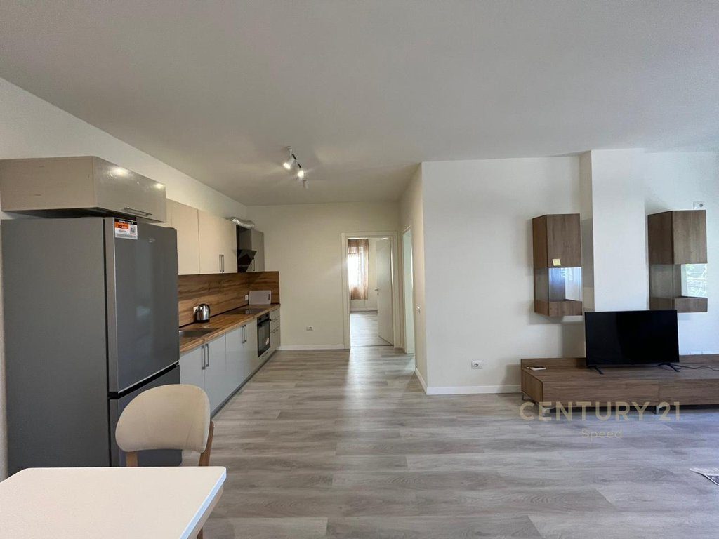 Apartament 2+1 me qira tek Zogu i Zi!!