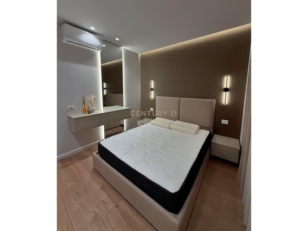 Apartament 2+1 Për Shitje te Rruga Mine Peza