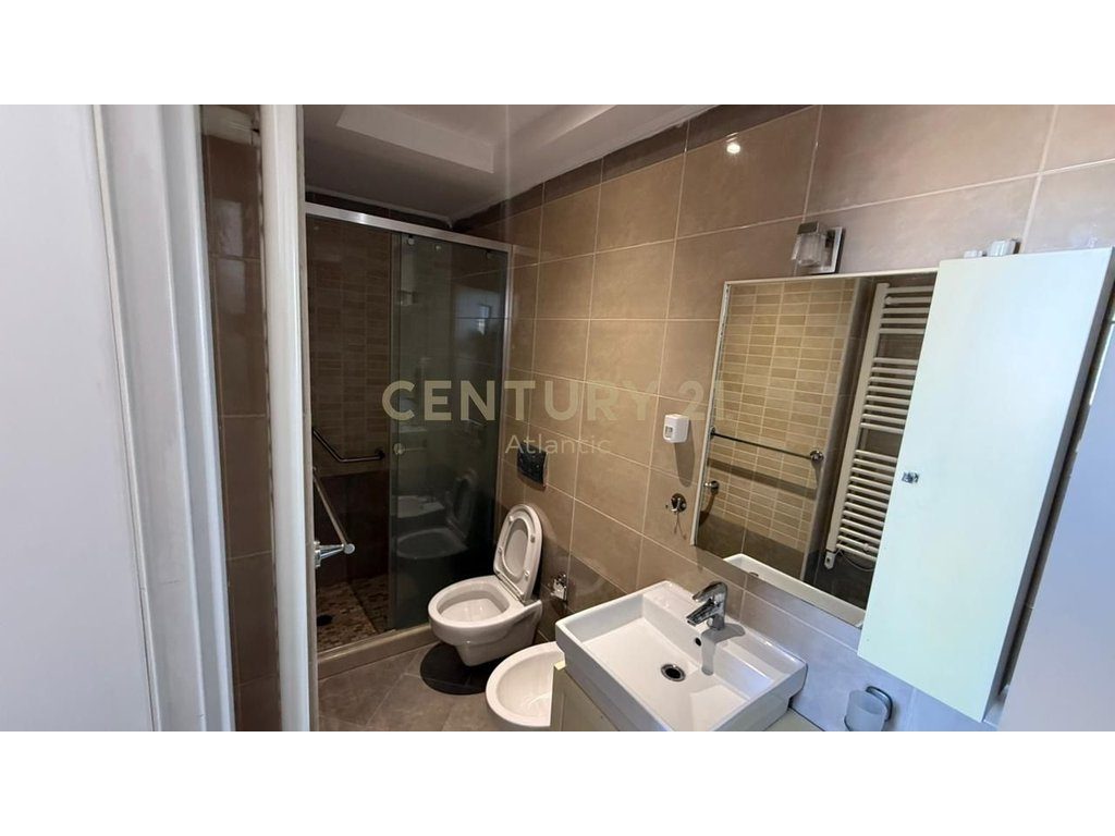 Apartament 1+1 Me Qira në Durrës, Rruga Mujo Ulqinaku - 400€ | 52 m²