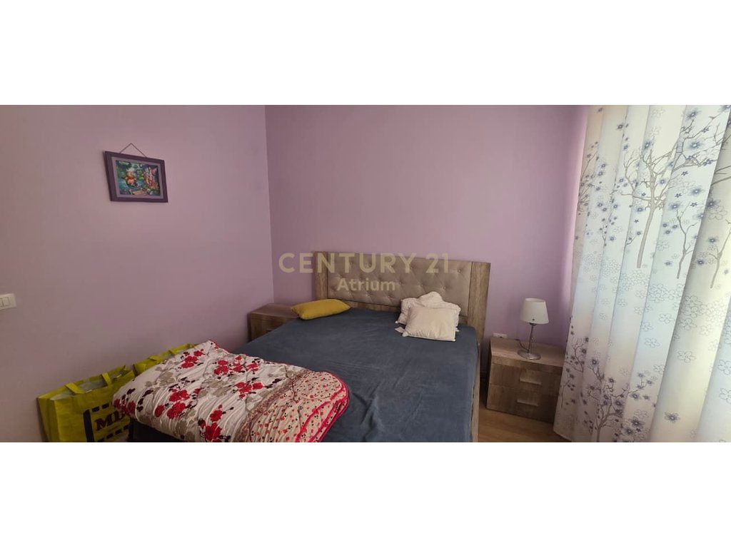Apartament 1+1 me Qira në Porcelan, Pallat me Ashensor