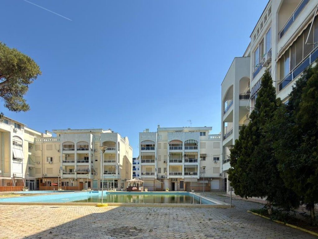 GOLEM, SHITET APARTAMENT 1+1