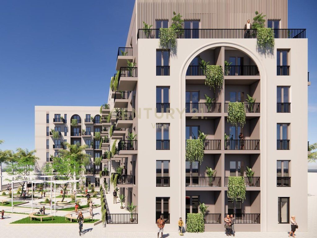 SHITET APARTAMENT 2+1 TE PERLA E BREGUT, GOLEM !