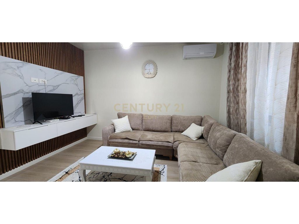 JEPET ME QERA APARTAMENT 1+1 TE HYRJA E DURRESIT !