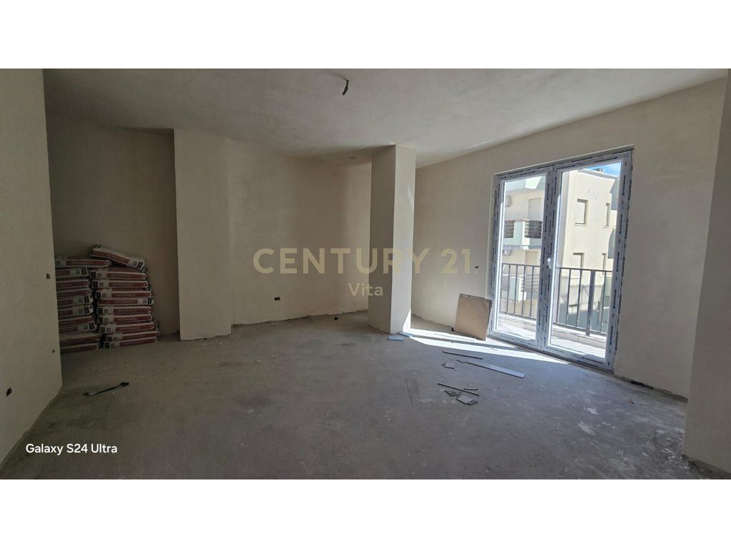 SHITEN APARTAMENTE 1+1 NE GOLEM NDERTIM I RI UNIK !