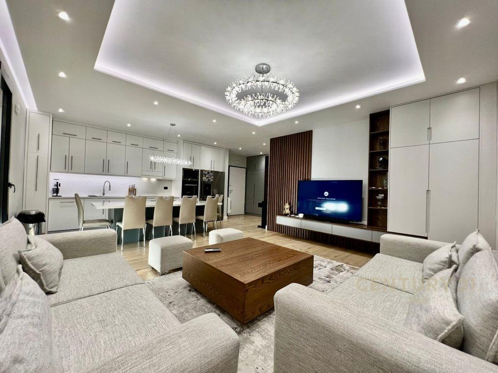 Shitet apartament 3+1+2 në një nga rezidencat më të reja në zonën e Lundrës, shumë pranë TEG