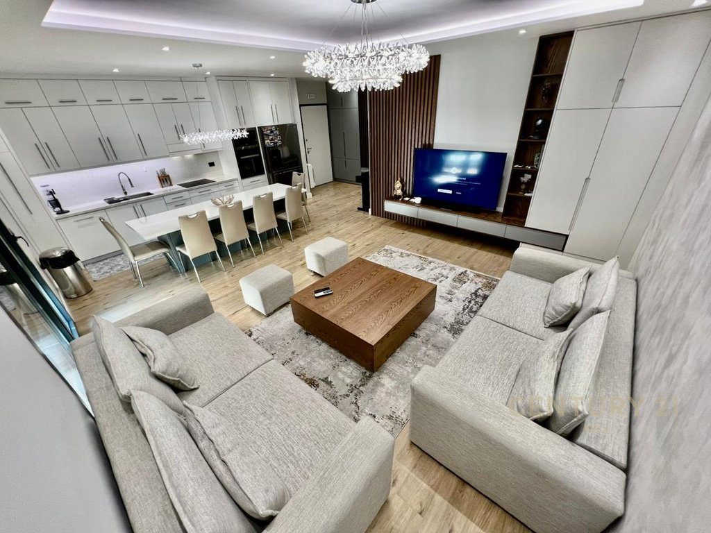 Shitet apartament 3+1+2 në një nga rezidencat më të reja në zonën e Lundrës, shumë pranë TEG