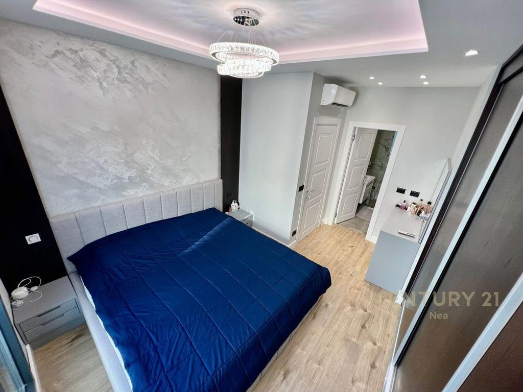 Shitet apartament 3+1+2 në një nga rezidencat më të reja në zonën e Lundrës, shumë pranë TEG