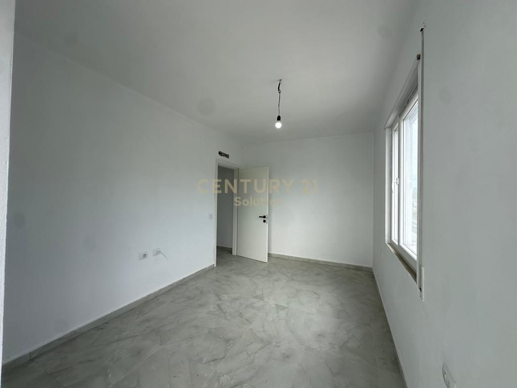 APARTAMENT 2+1 PER SHITJE NE GOLEM !
