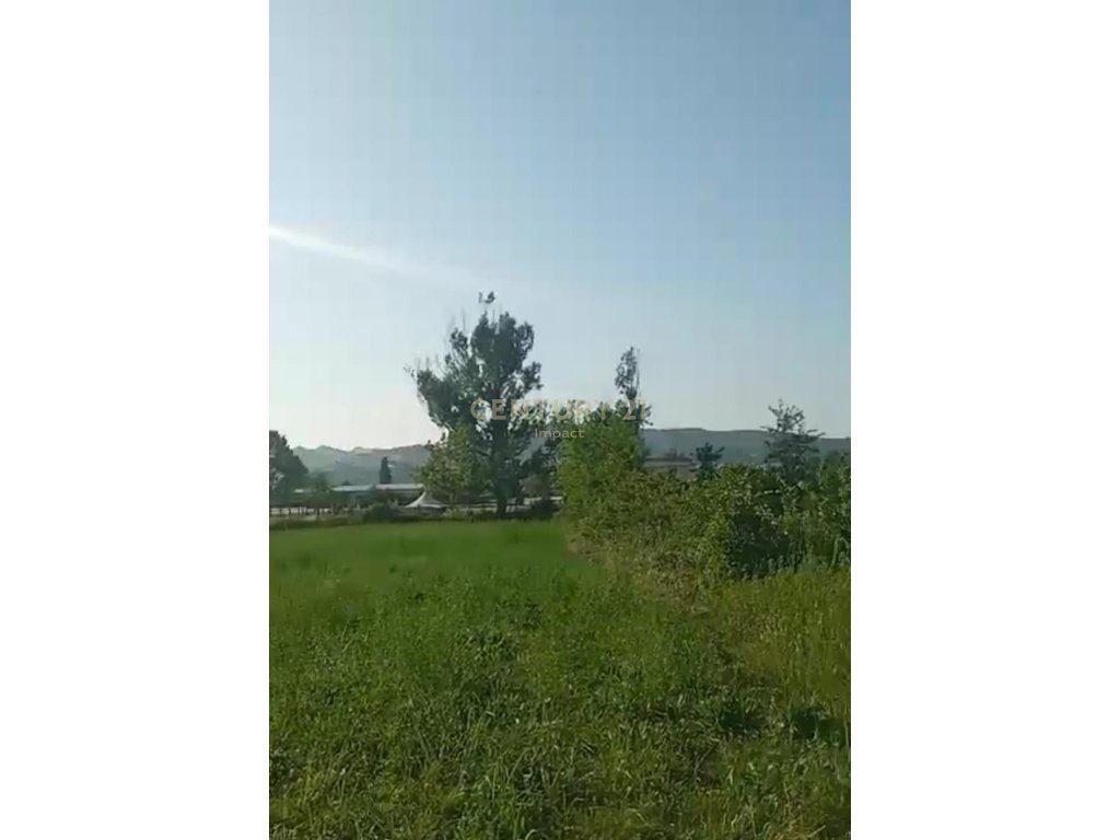 Tokë Për Shitje në Pezë - Helmes, Tiranë - 235000€ | 3500 m²
