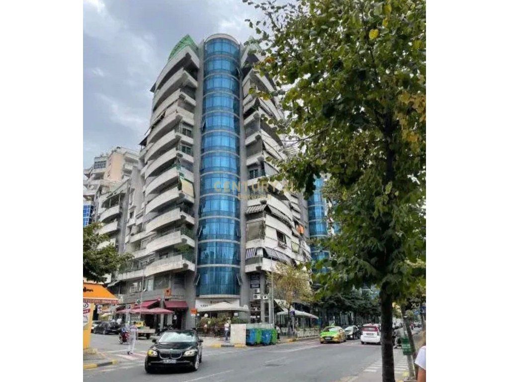Kompleksi Halili - Jepet Me Qera 300m2 Ambjent Komercial