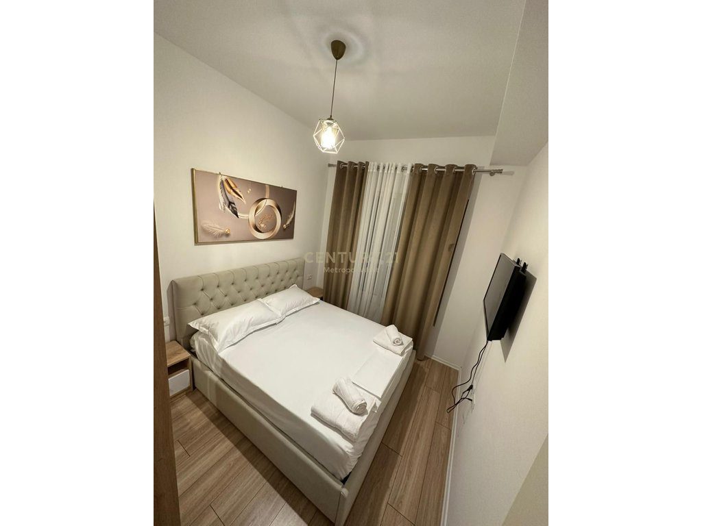 Apartament 1+1 te Kompleksi Mangalem!