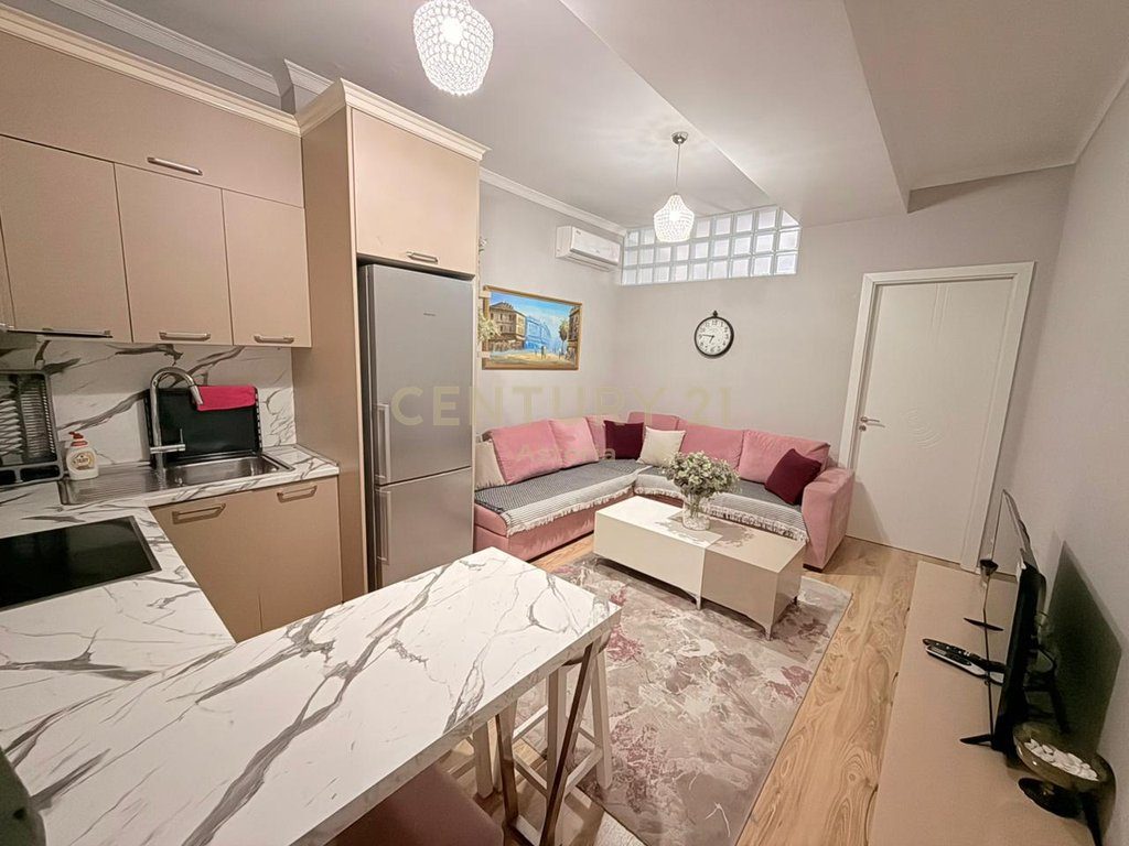 APARTAMENT ME QIRA 1+1 TE BAR OSLO, ASTIR