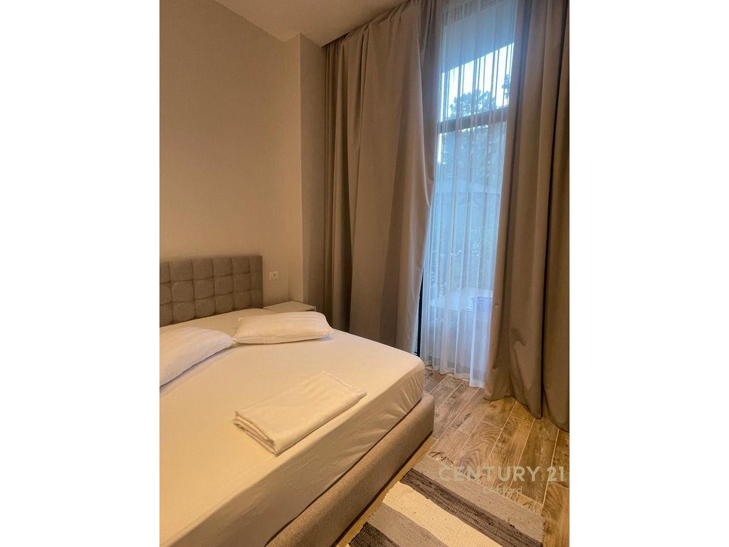 Apartament Modern 1+1 për Shitje në Golem – Kompleksi Freskia