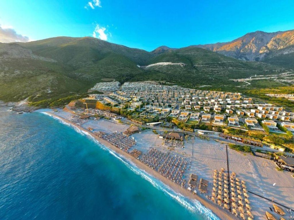 Vile Twin 2+1 Luksoze në Green Coast – Për Shitje