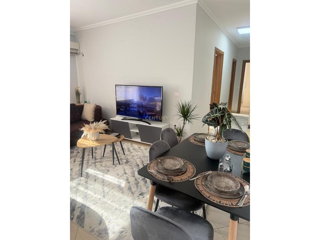 Shitet Apartament 2+1+depo Kompleksi Gener 2
