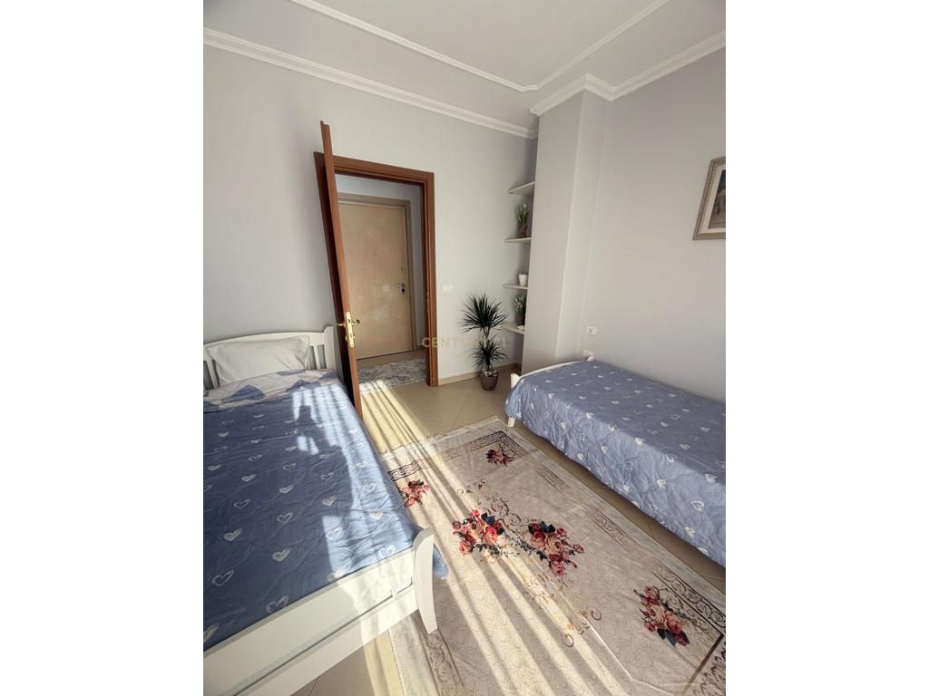 Shitet Apartament 2+1+depo Kompleksi Gener 2