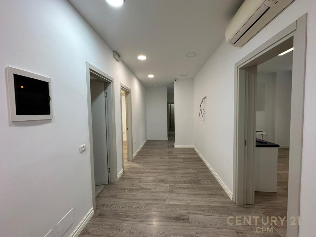 Ambient Per Qira Tek Kika 2 Komuna E Parisit