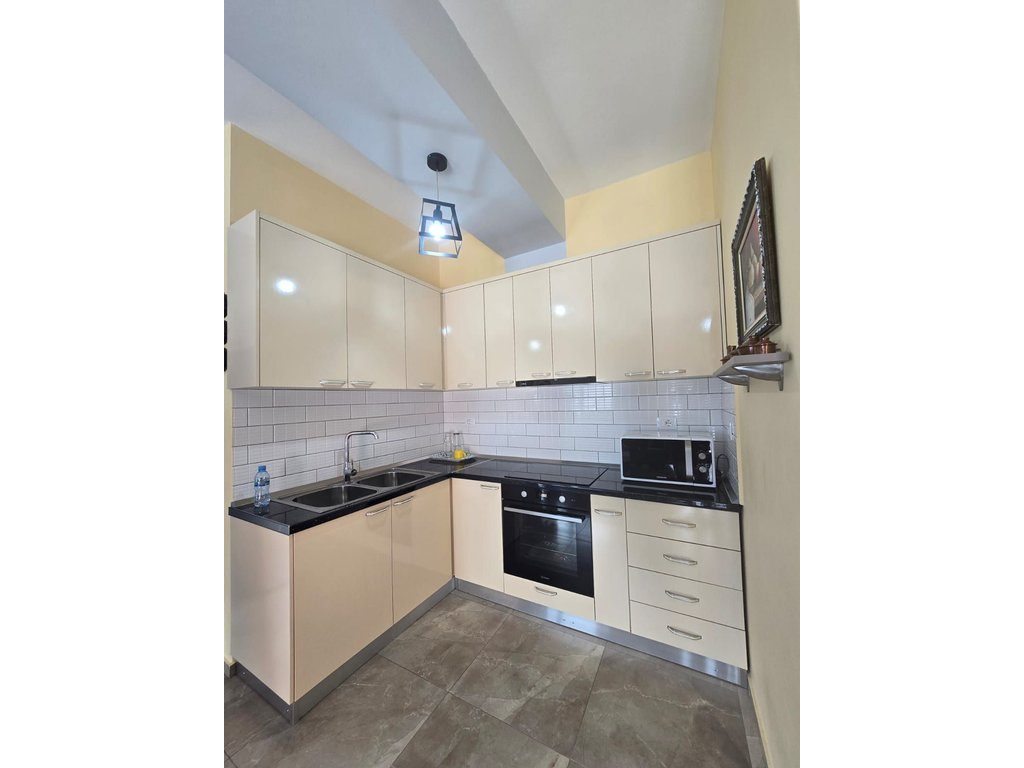 Apartament 1+1 Në Shitje në Ali Demi, Tiranë