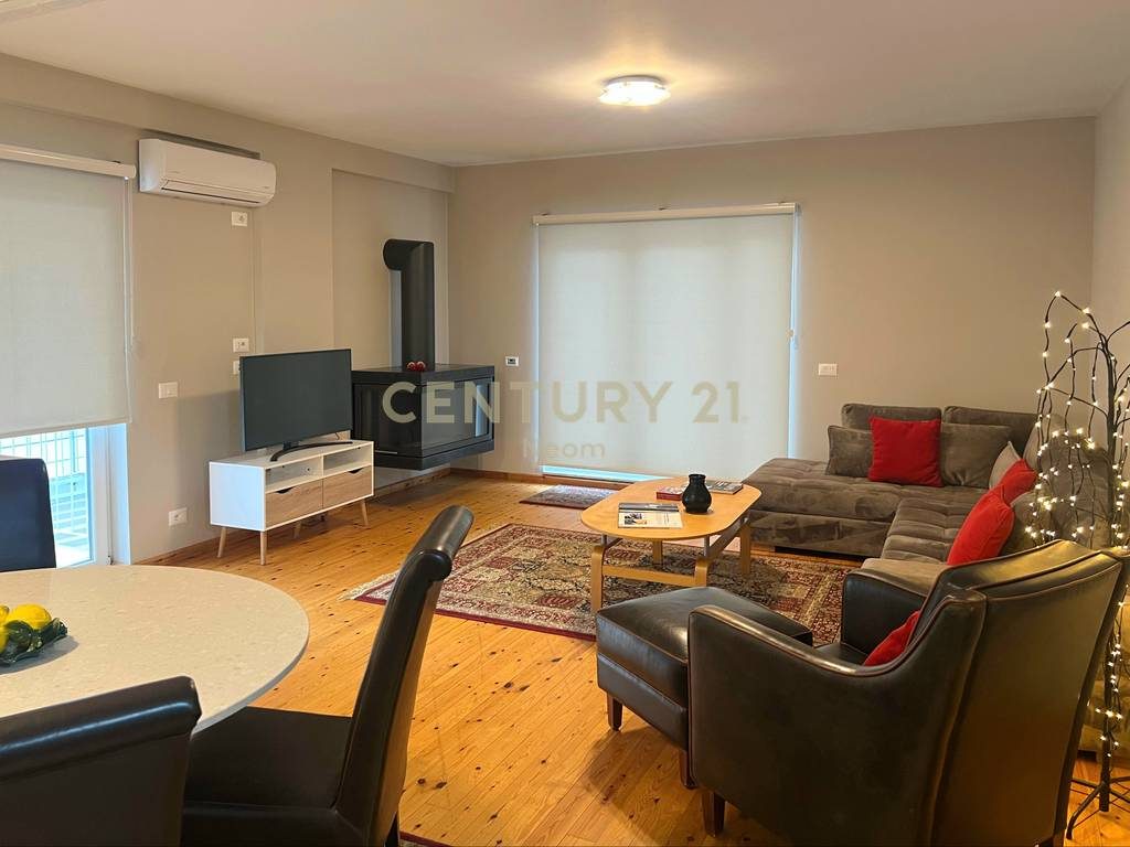 PENTHOUSE 3+1 ME QIRA  PRANË KOPSHTIT ZOOLOGJIK
