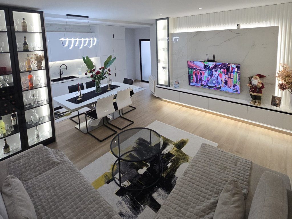 SHITET SUPER APARTAMENT LUKSOZ 2+2+2 ,RRUGA GJERGJ ARIANITI(PRANE JUMBO)!