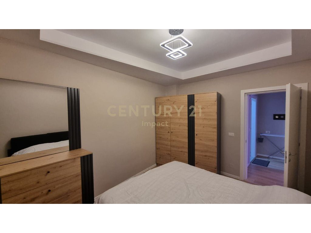 Apartament 2+1 Me Qira në Rrugen e Dibres, Tiranë - 800.00€ ME POST PARKIMI !