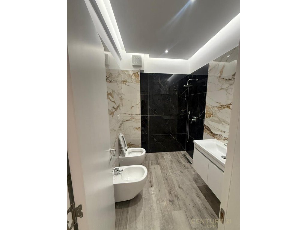 🏡 Apartament me Qira – Sofia Hill Residence, TEG